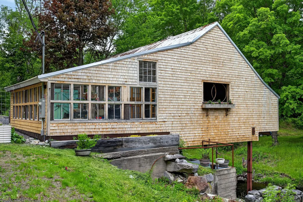 290 Leighton Road Augusta ME 04330