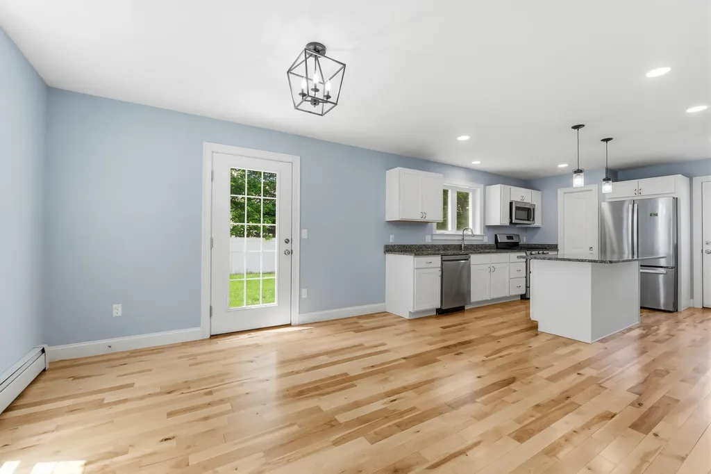 42 Admiral Harry Rich Drive Brunswick ME 04011