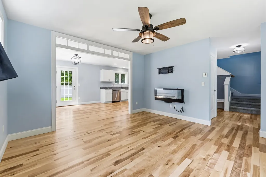 42 Admiral Harry Rich Drive Brunswick ME 04011