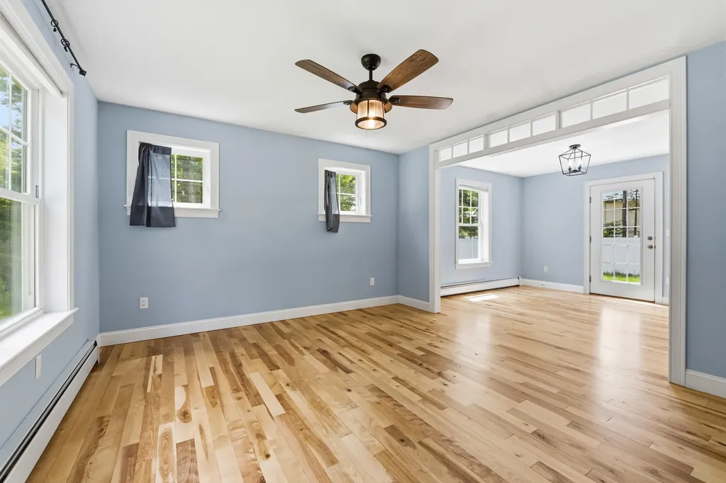 42 Admiral Harry Rich Drive Brunswick ME 04011