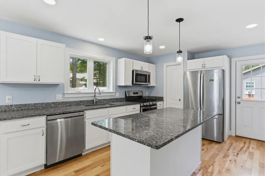 42 Admiral Harry Rich Drive Brunswick ME 04011