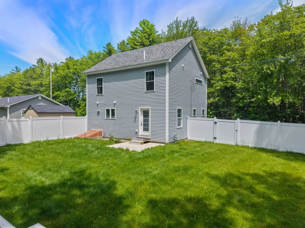 42 Admiral Harry Rich Drive Brunswick ME 04011
