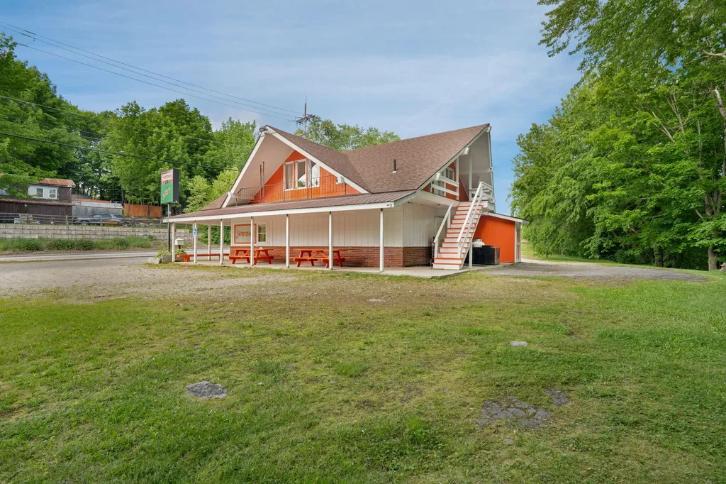 856 River Road Mexico ME 04257