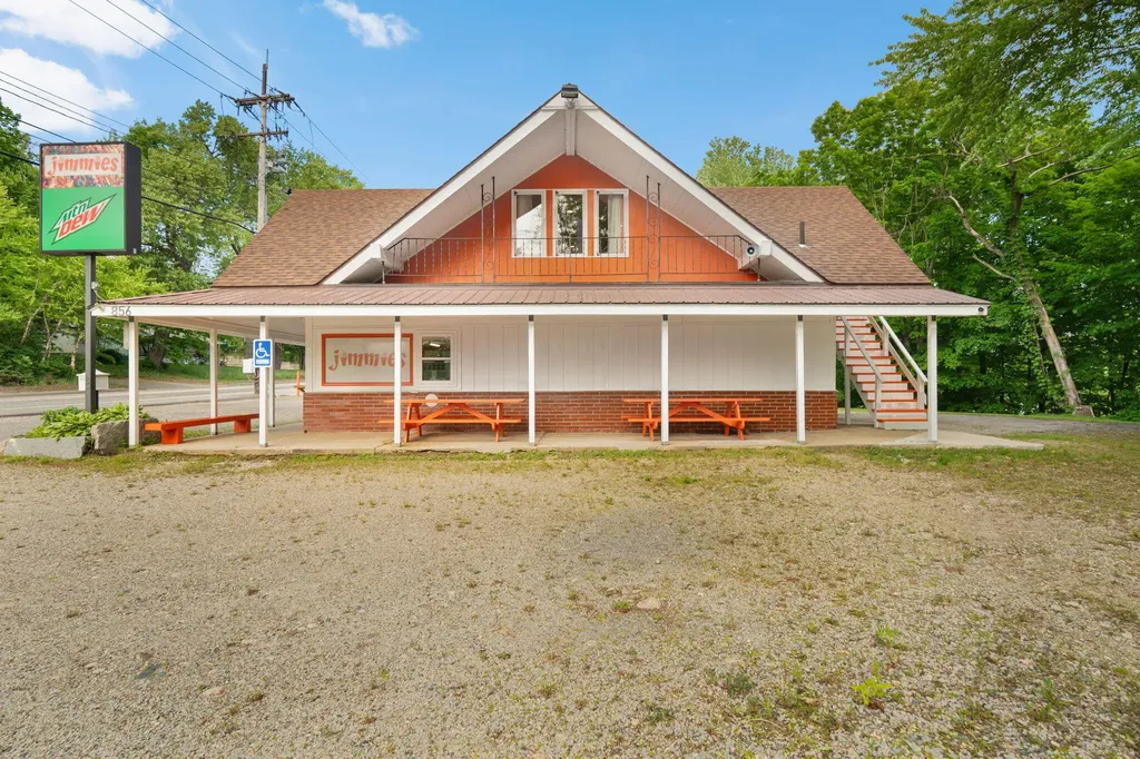 856 River Road Mexico ME 04257