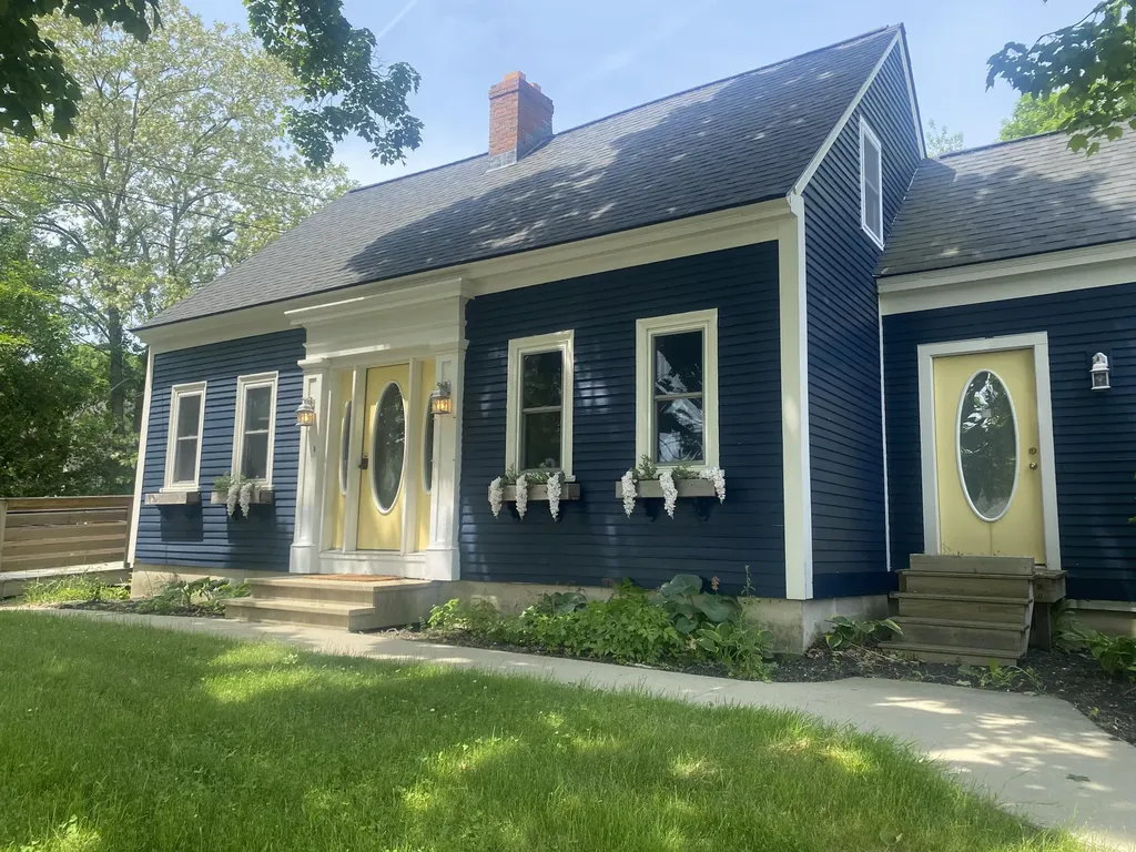 82 Portland Road Kennebunk ME 04043