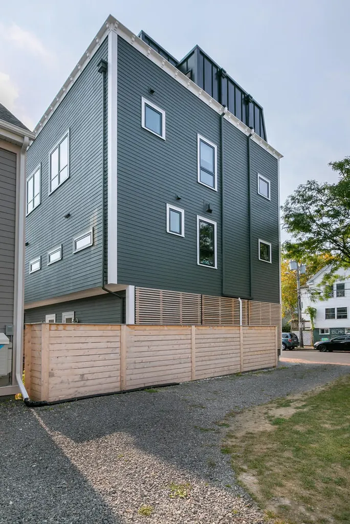 5 Merrill Street Portland ME 04101