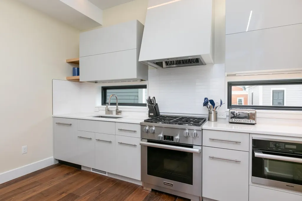 5 Merrill Street Portland ME 04101