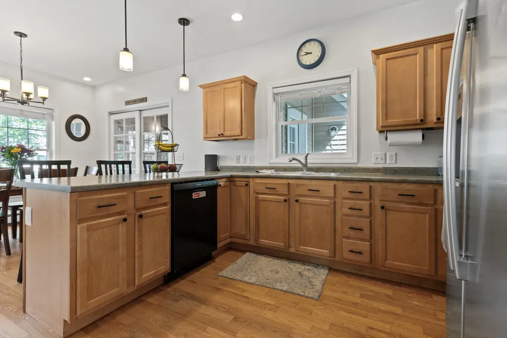 13 Anchor Road South Portland ME 04106