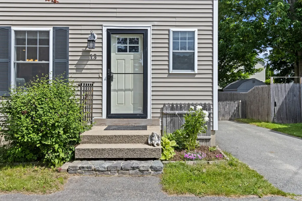 13 Anchor Road South Portland ME 04106