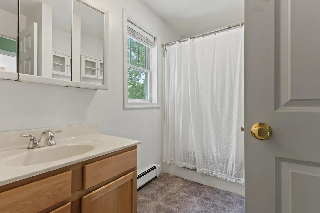 13 Anchor Road South Portland ME 04106