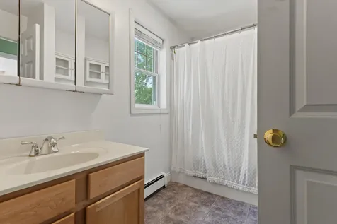 13 Anchor Road South Portland ME 04106