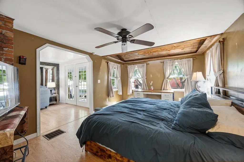 25 Pearl Street Waterboro ME 04087