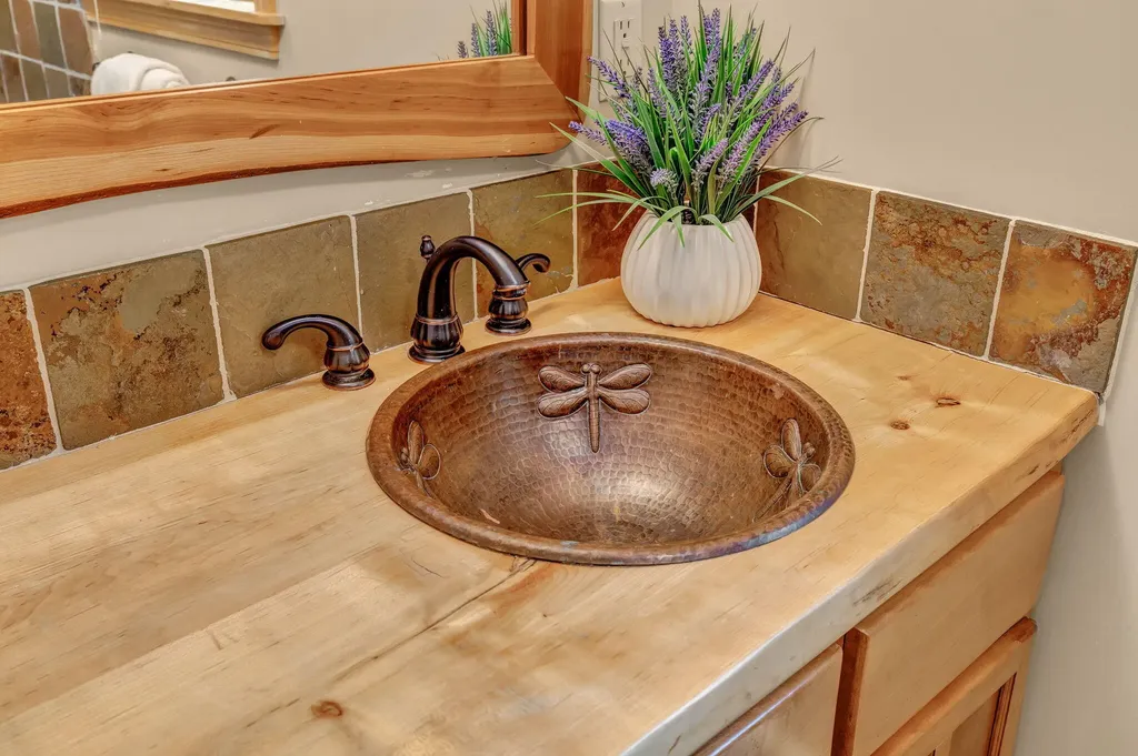 175 Peninsula Drive Rome ME 04963