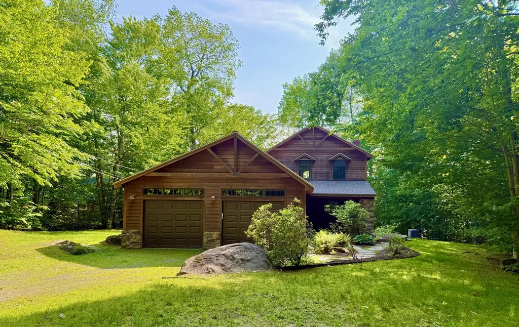 175 Peninsula Drive Rome ME 04963