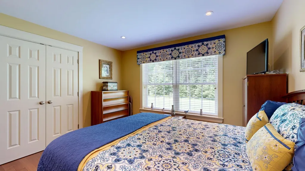 7 Cortland Way Lewiston ME 04240