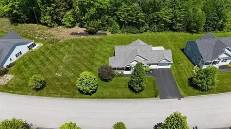 7 Cortland Way Lewiston ME 04240