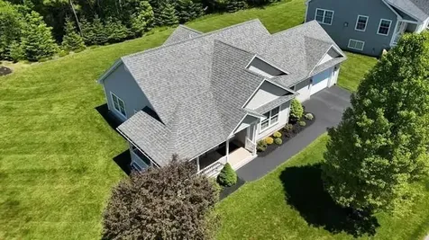 7 Cortland Way Lewiston ME 04240