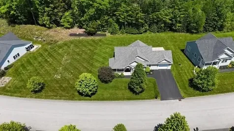 7 Cortland Way Lewiston ME 04240