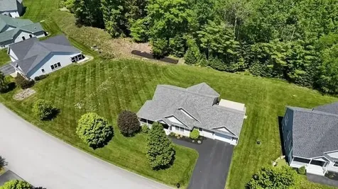 7 Cortland Way Lewiston ME 04240