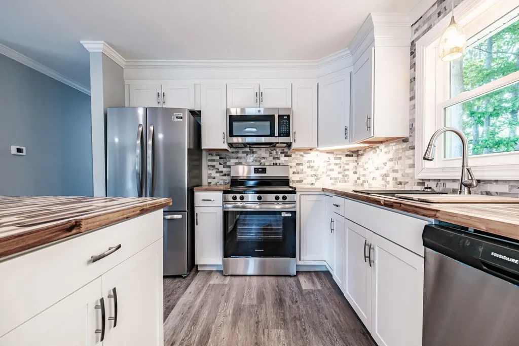 211 Alfred Street South Portland ME 04106