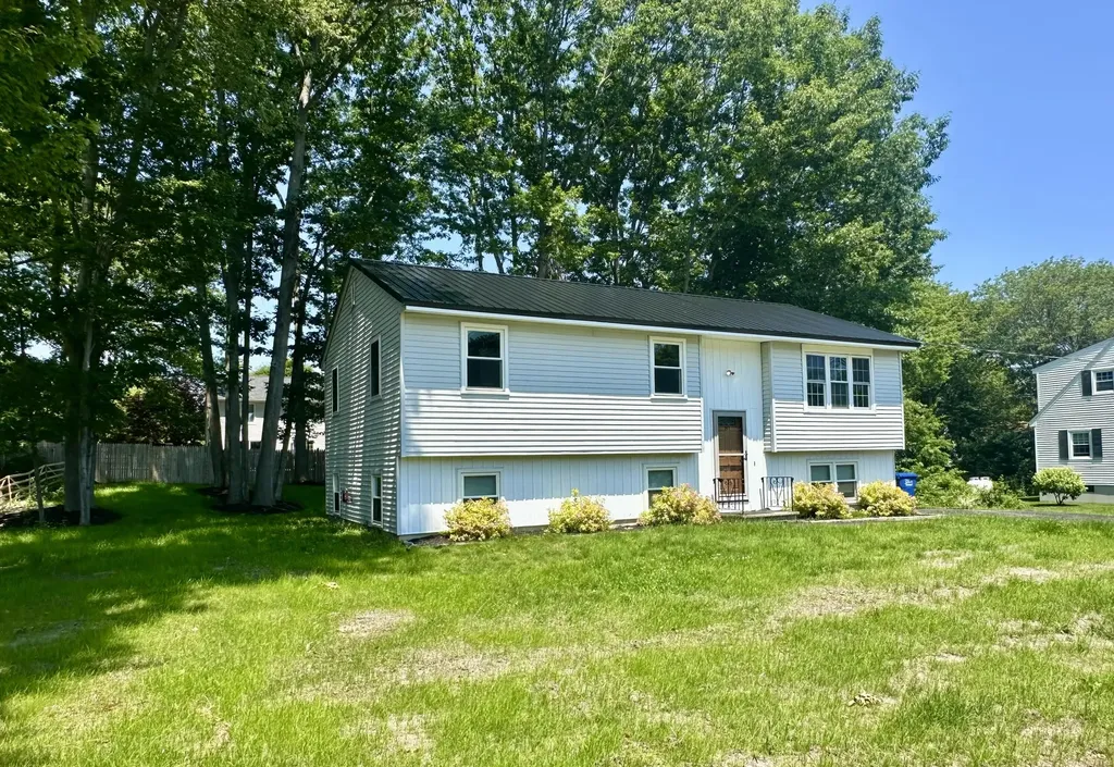 211 Alfred Street South Portland ME 04106