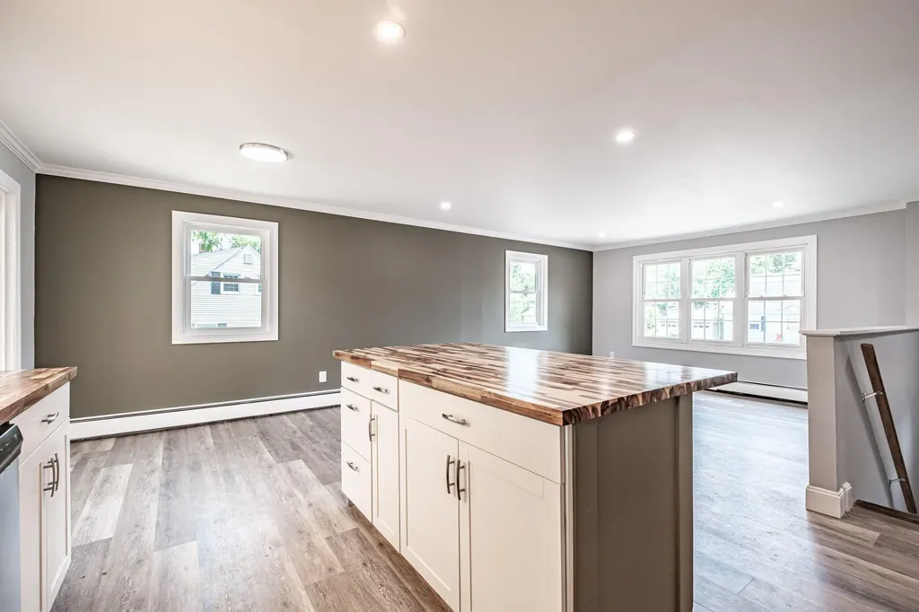 211 Alfred Street South Portland ME 04106