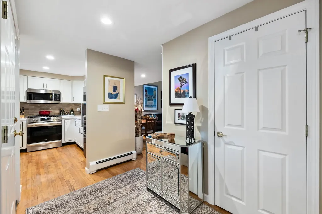 19 Mast Lane Westbrook ME 04011