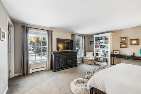 19 Mast Lane Brunswick ME 04011