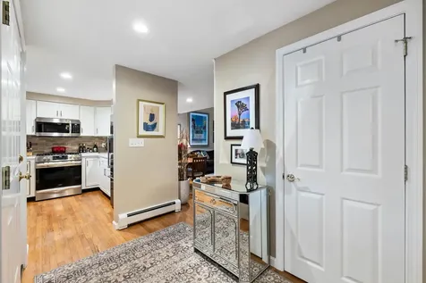 19 Mast Lane Brunswick ME 04011
