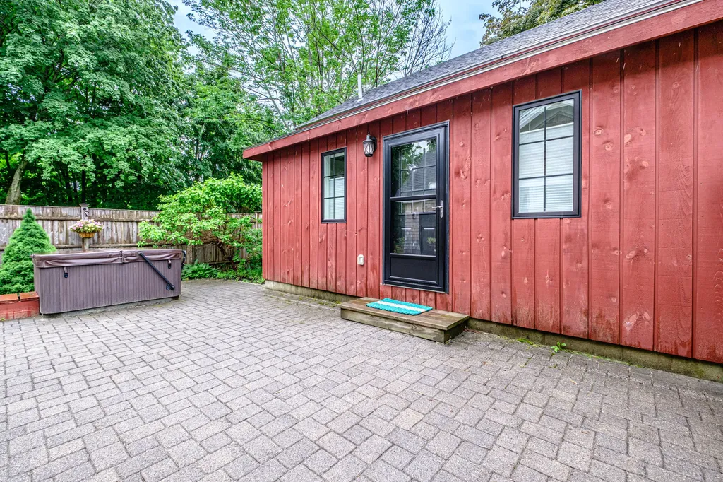 3 Stone Post Lane North Yarmouth ME 04097