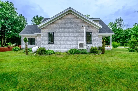 3 Stone Post Lane North Yarmouth ME 04097
