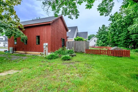 3 Stone Post Lane North Yarmouth ME 04097