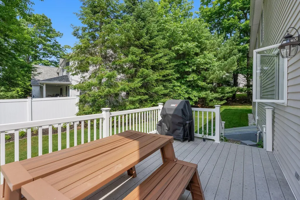 19 Bradford Drive Gorham ME 04038
