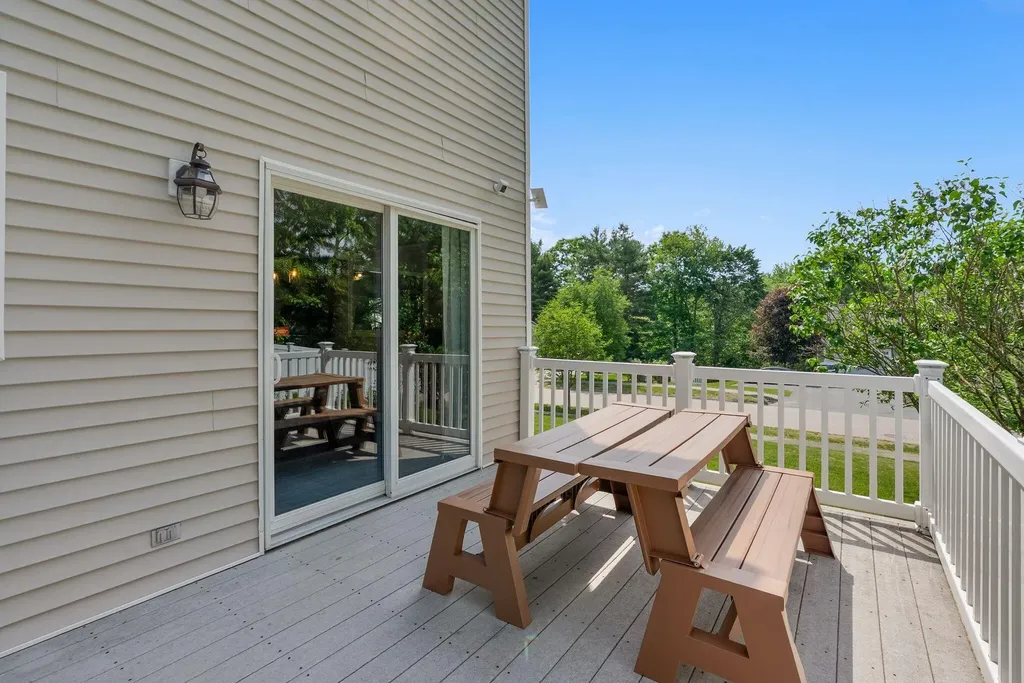 19 Bradford Drive Gorham ME 04038