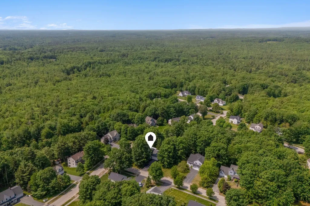 19 Bradford Drive Gorham ME 04038
