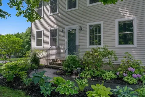 19 Bradford Drive Gorham ME 04038