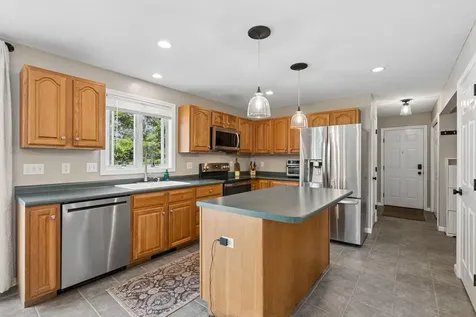 19 Bradford Drive Gorham ME 04038