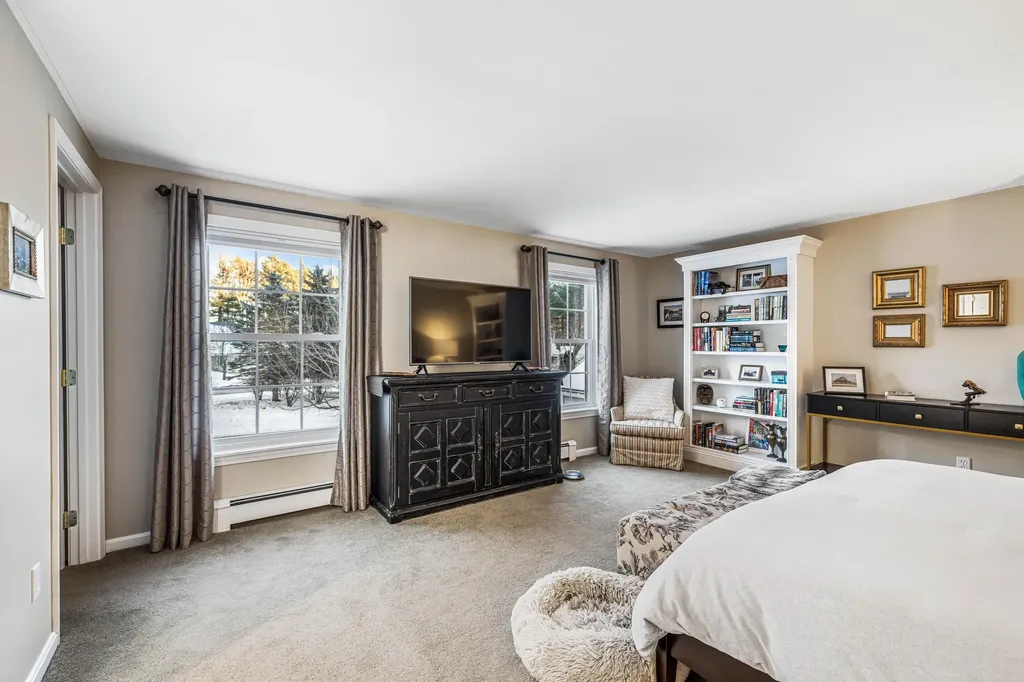 19 Mast Lane Brunswick ME 04011