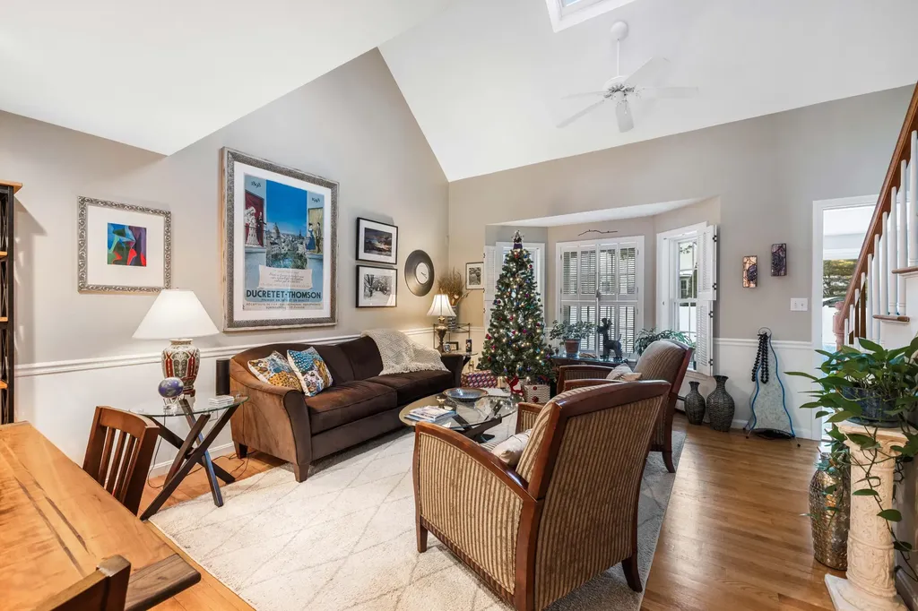 19 Mast Lane Brunswick ME 04011