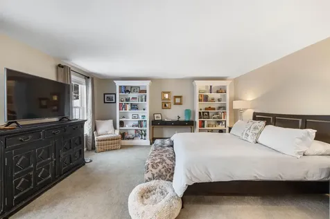 19 Mast Lane Brunswick ME 04011