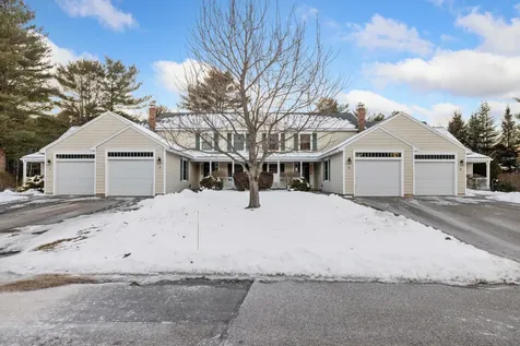 19 Mast Lane Brunswick ME 04011