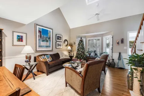 19 Mast Lane Brunswick ME 04011