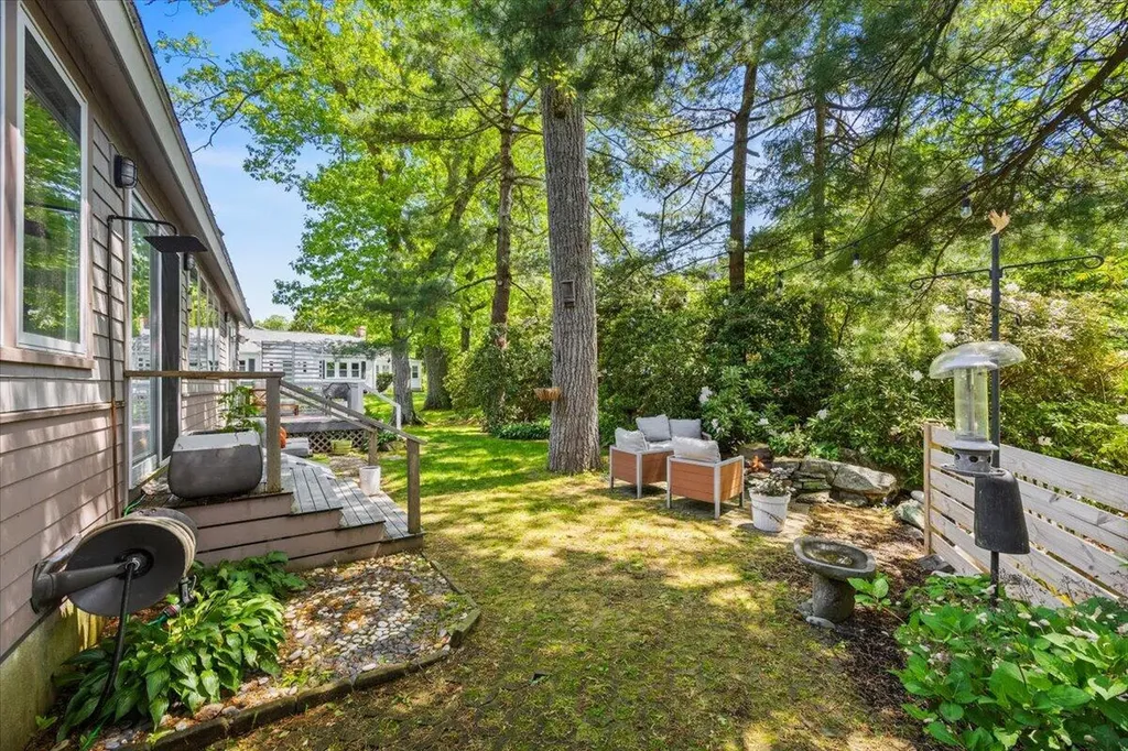 1088 Shore Road Cape Elizabeth ME 04107