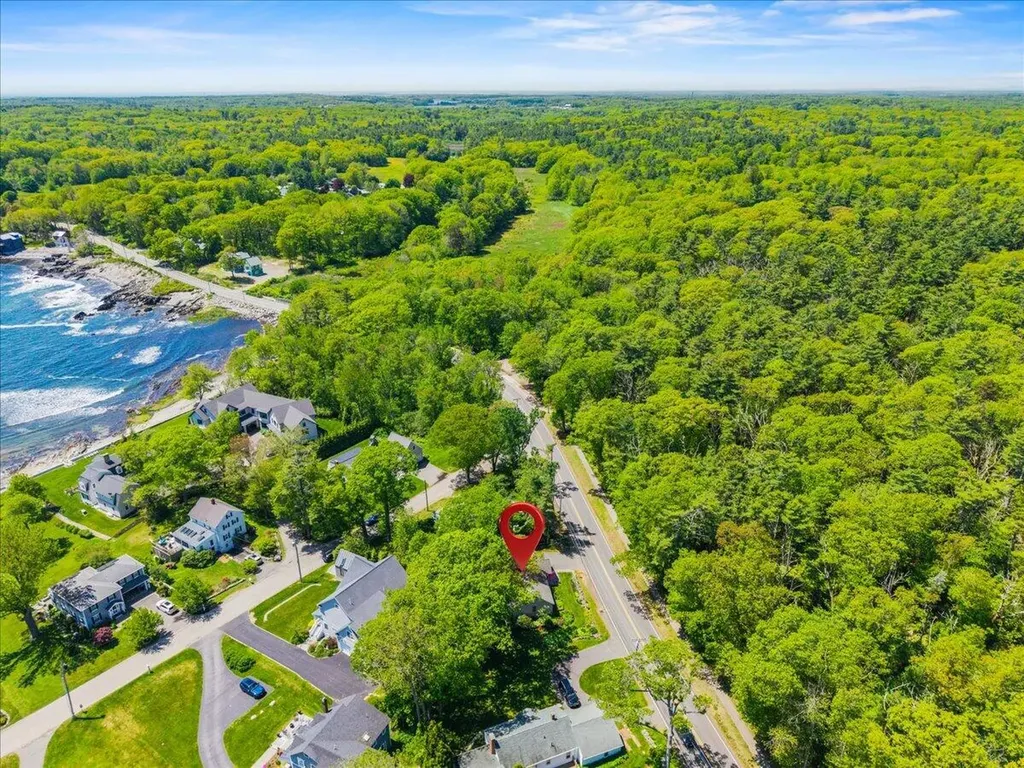 1088 Shore Road Cape Elizabeth ME 04107
