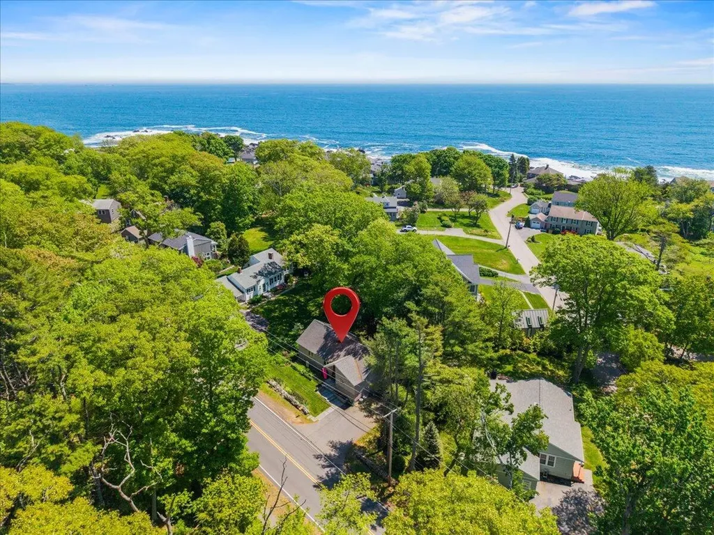 1088 Shore Road Cape Elizabeth ME 04107