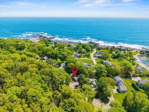 1088 Shore Road Cape Elizabeth ME 04107