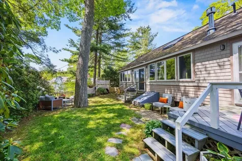 1088 Shore Road Cape Elizabeth ME 04107