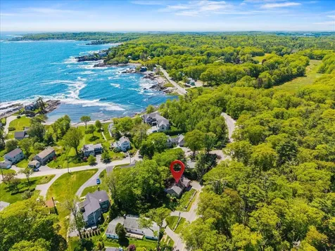 1088 Shore Road Cape Elizabeth ME 04107