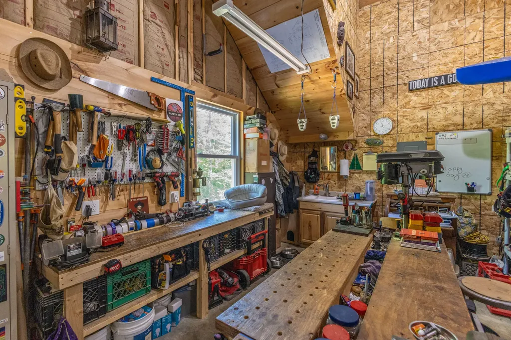 414 Youngtown Road Lincolnville ME 04849