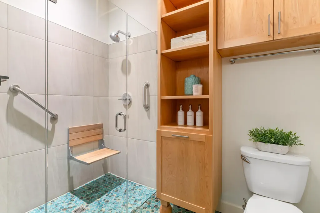 135 Sheridan Street Portland ME 04101